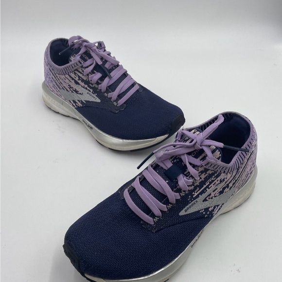 Brooks Women’s
Size 8.5 Navy and Lavender - Picture 5 of 10